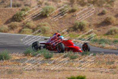 media/Jun-01-2025-CalClub SCCA (Sun) [[eae223c5dd]]/Group 3/Qualifying/